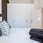 \'Just Beachy\' Muizenberg Beachfront Apartment