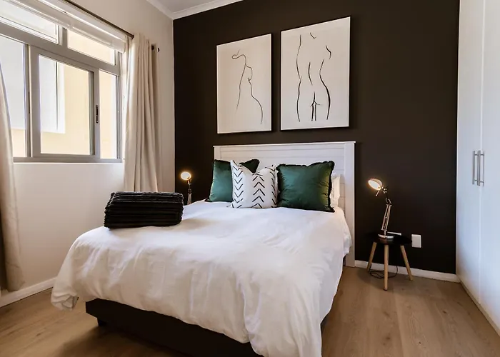 \'Just Beachy\' Muizenberg Beachfront Apartment