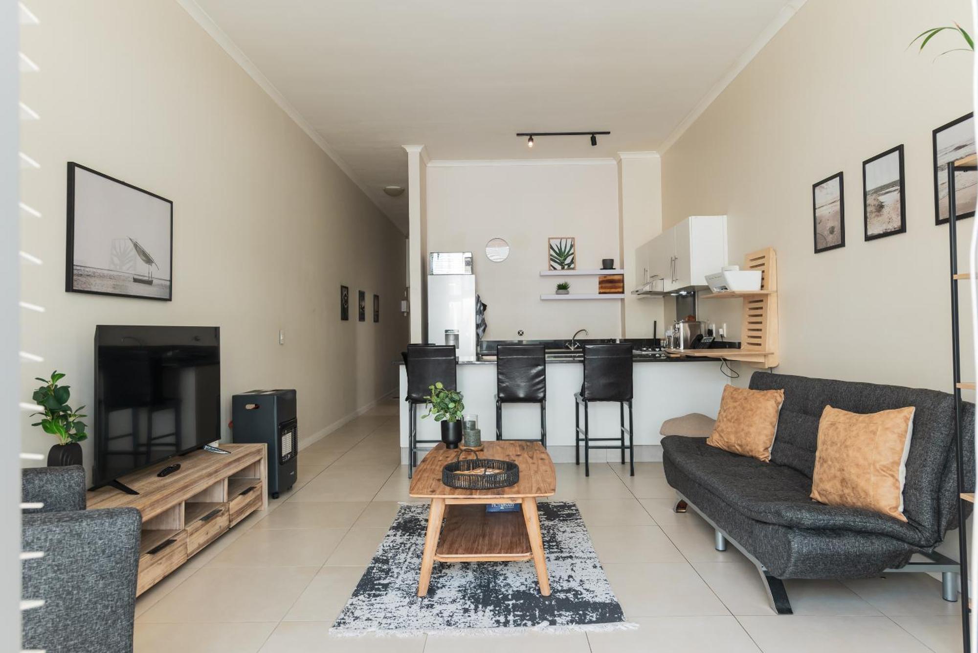 Apartment 'just Beachy' Muizenberg Beachfront